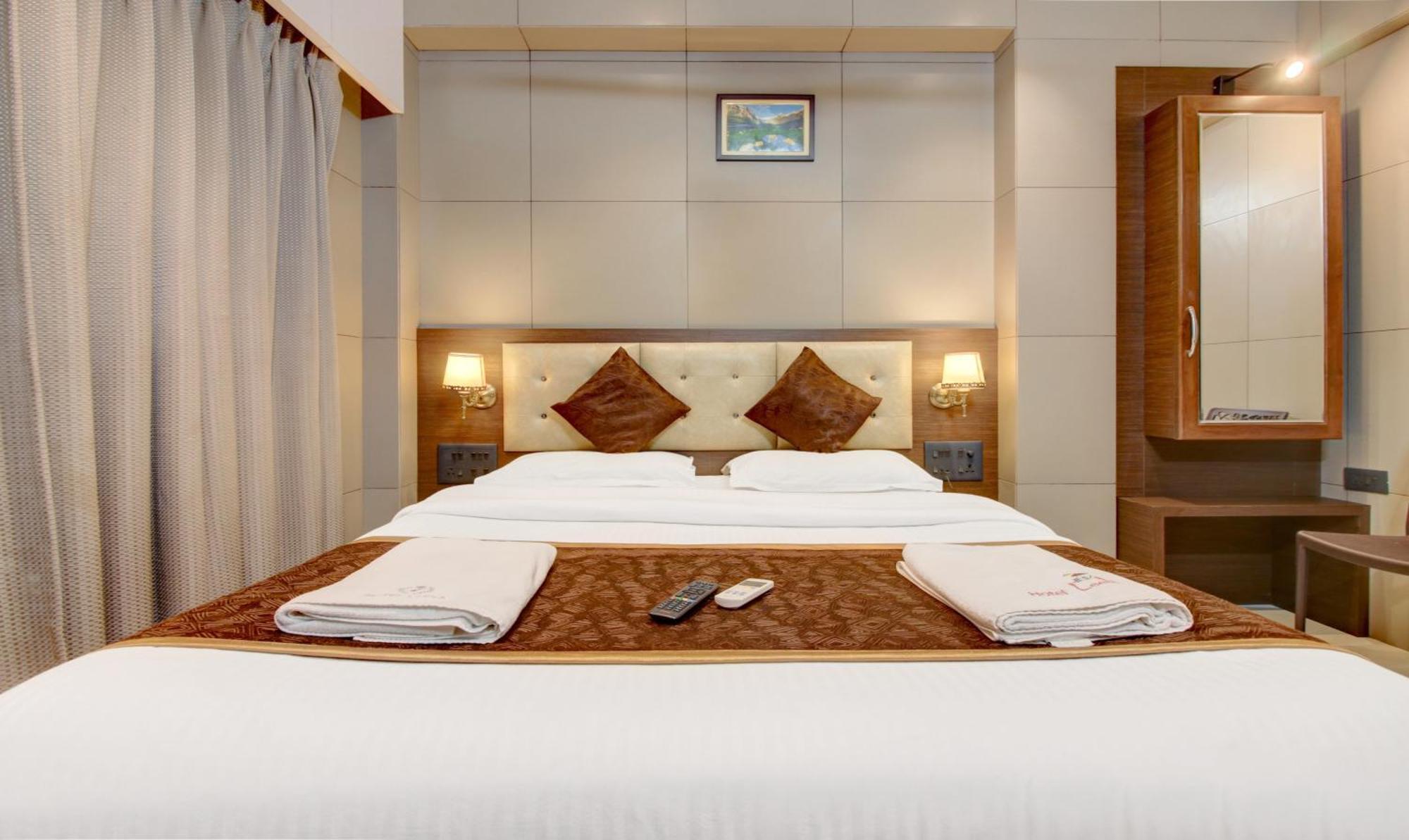 Hotel Leela Kalyān Εξωτερικό φωτογραφία