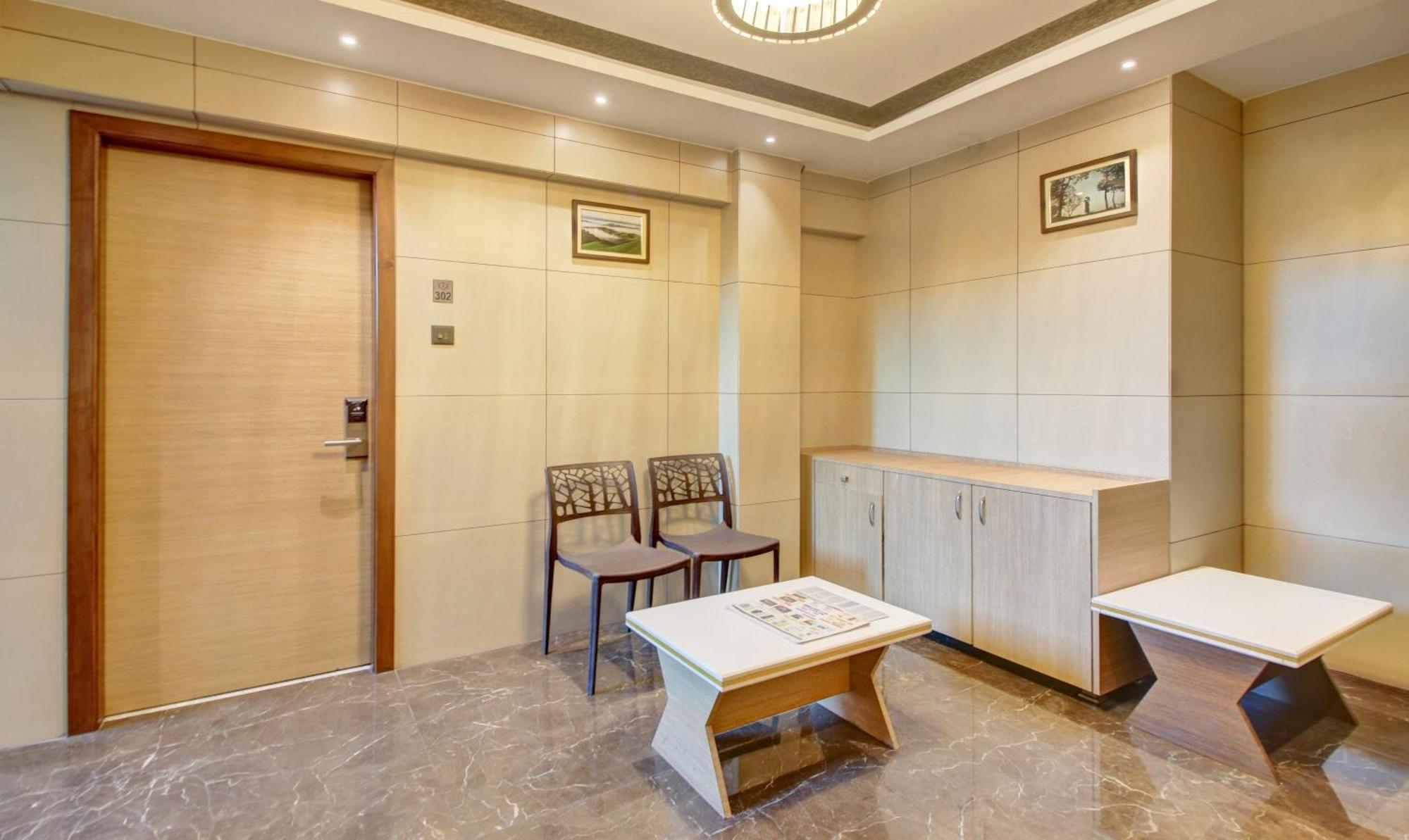Hotel Leela Kalyān Εξωτερικό φωτογραφία