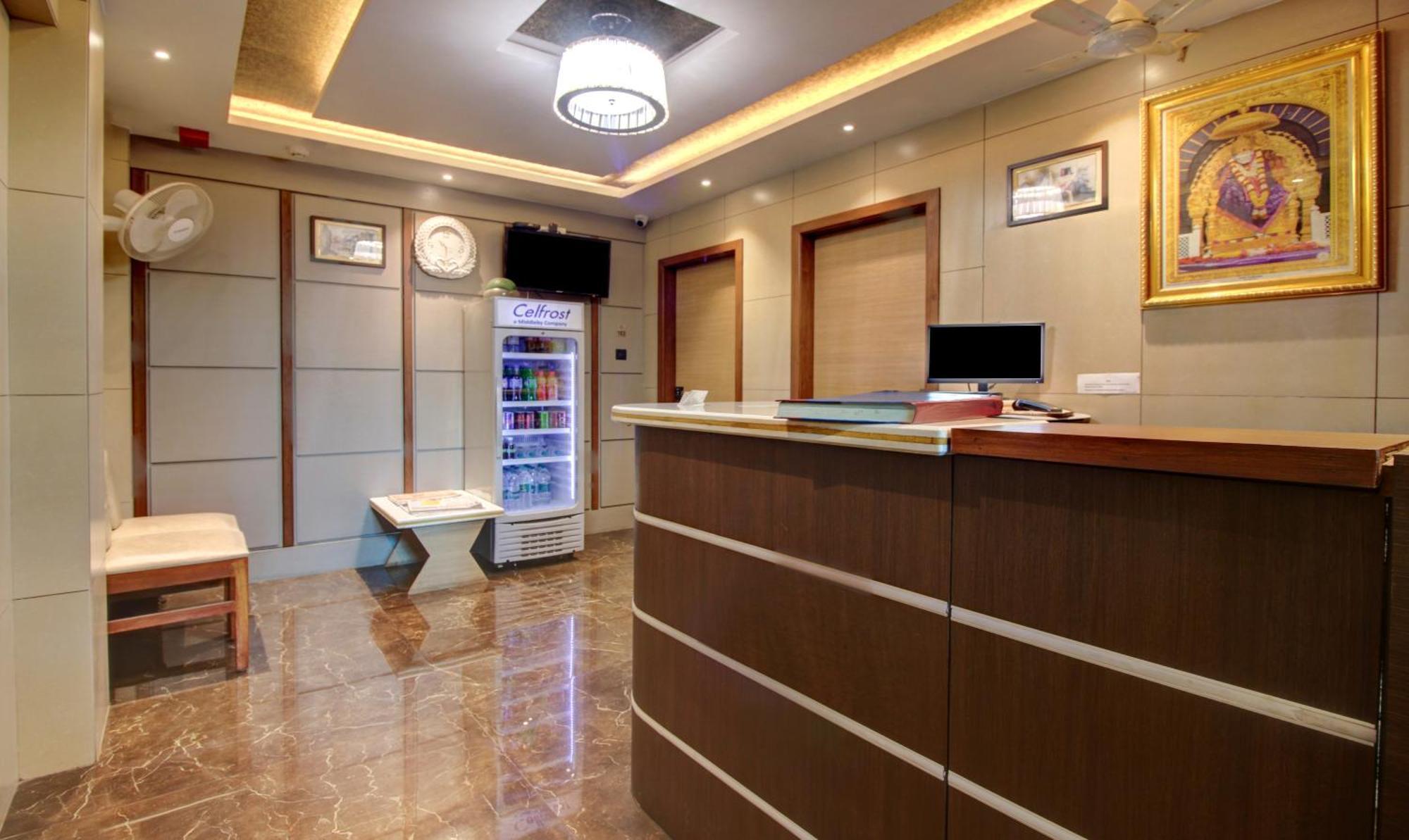 Hotel Leela Kalyān Εξωτερικό φωτογραφία