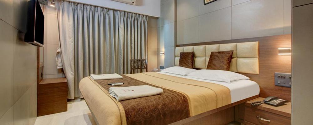 Hotel Leela Kalyān Εξωτερικό φωτογραφία
